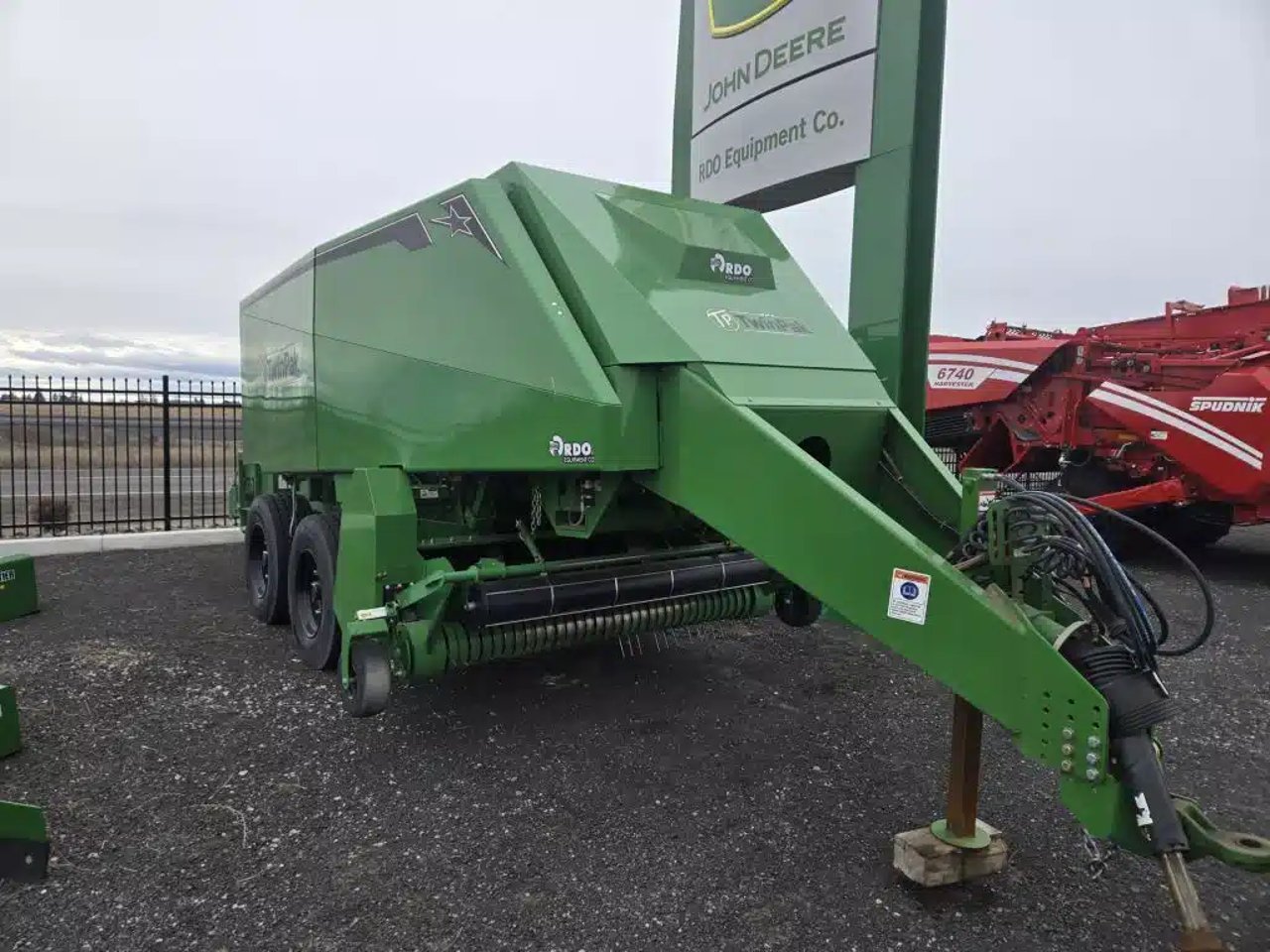 2023 SB3XR presse à balle carrée - petite