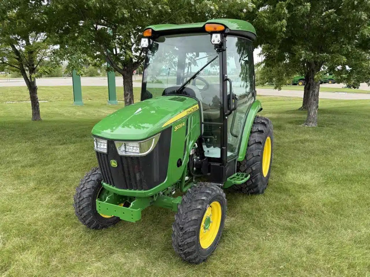 2026 John Deere 3039R Tracteur