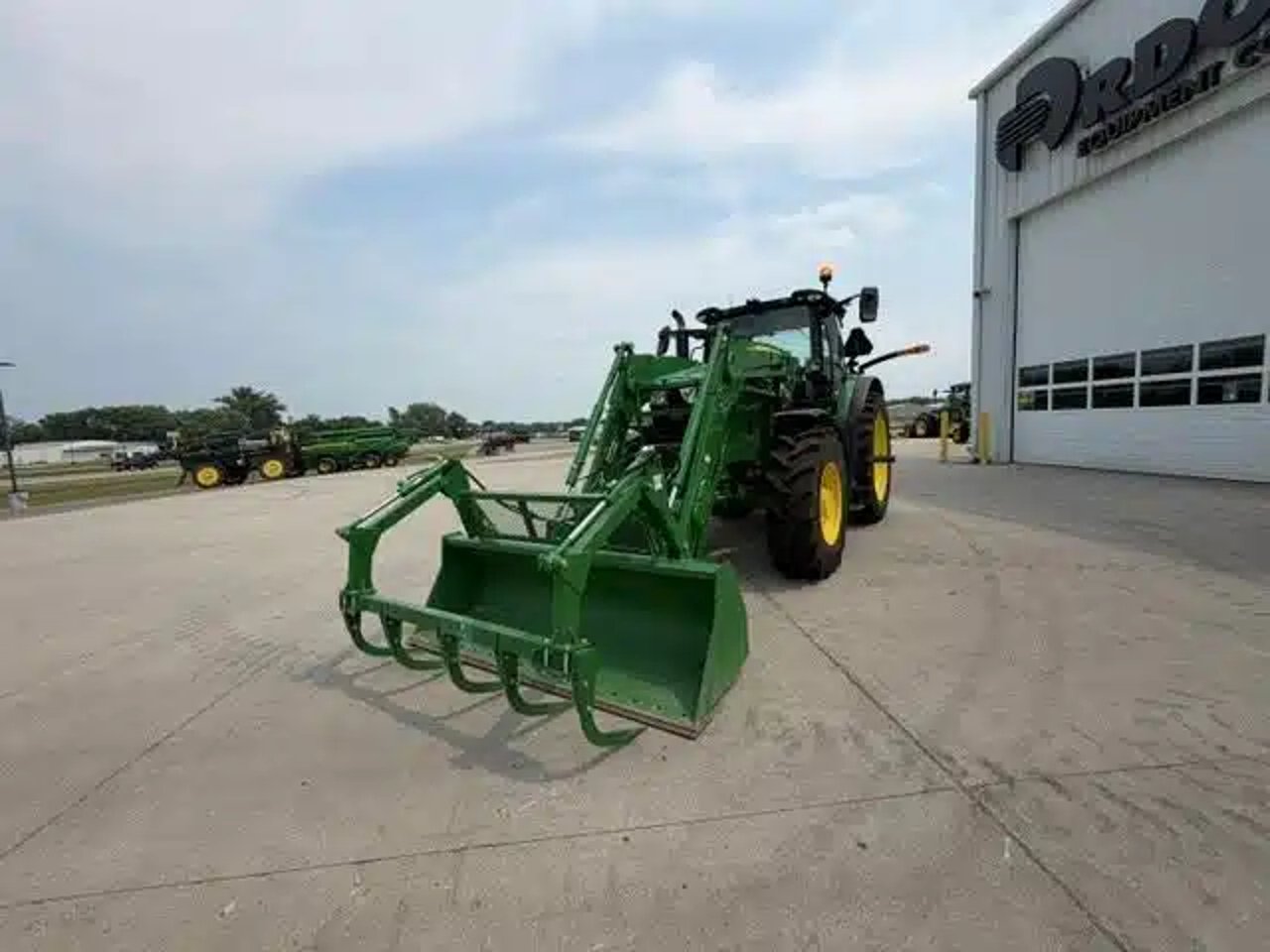 2025 John Deere 6R 175 Tracteur