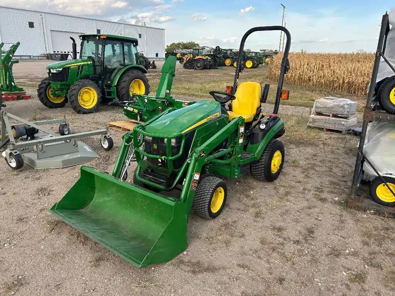 2012 John Deere 1026R Tracteur