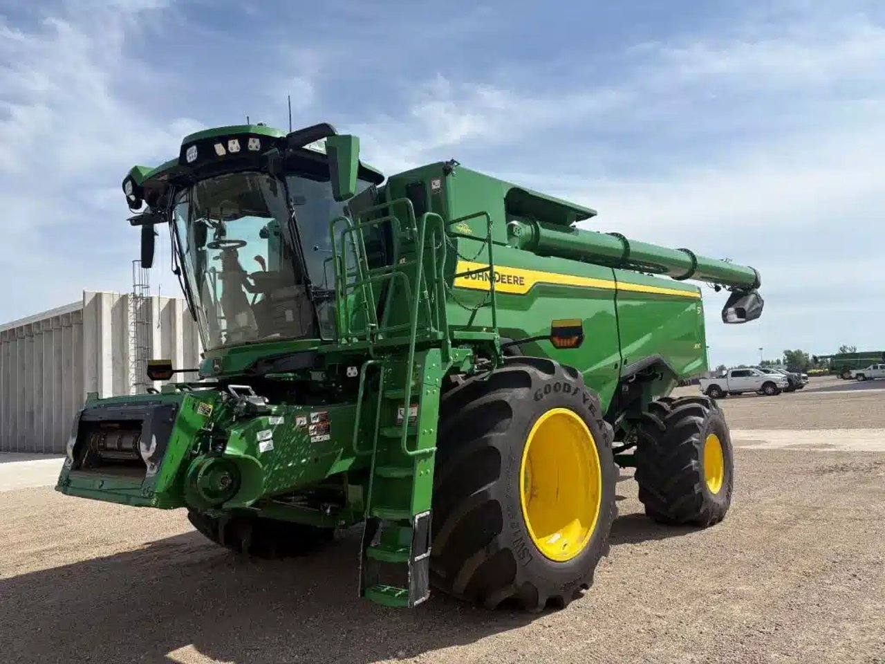 2025 John Deere S7 800 Batteuse