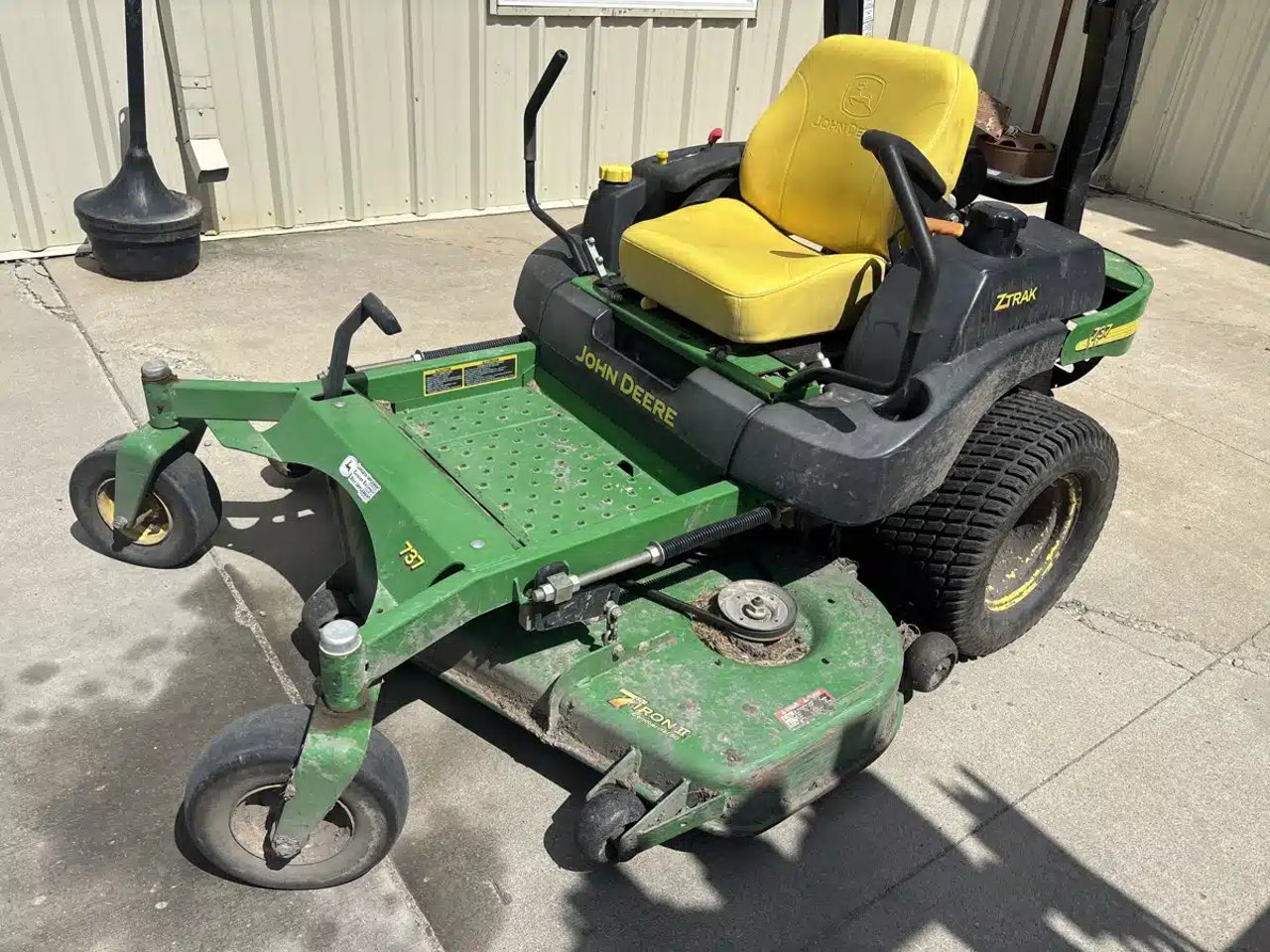 2006 John Deere 737 Tondeuse à rayon de braquage zéro