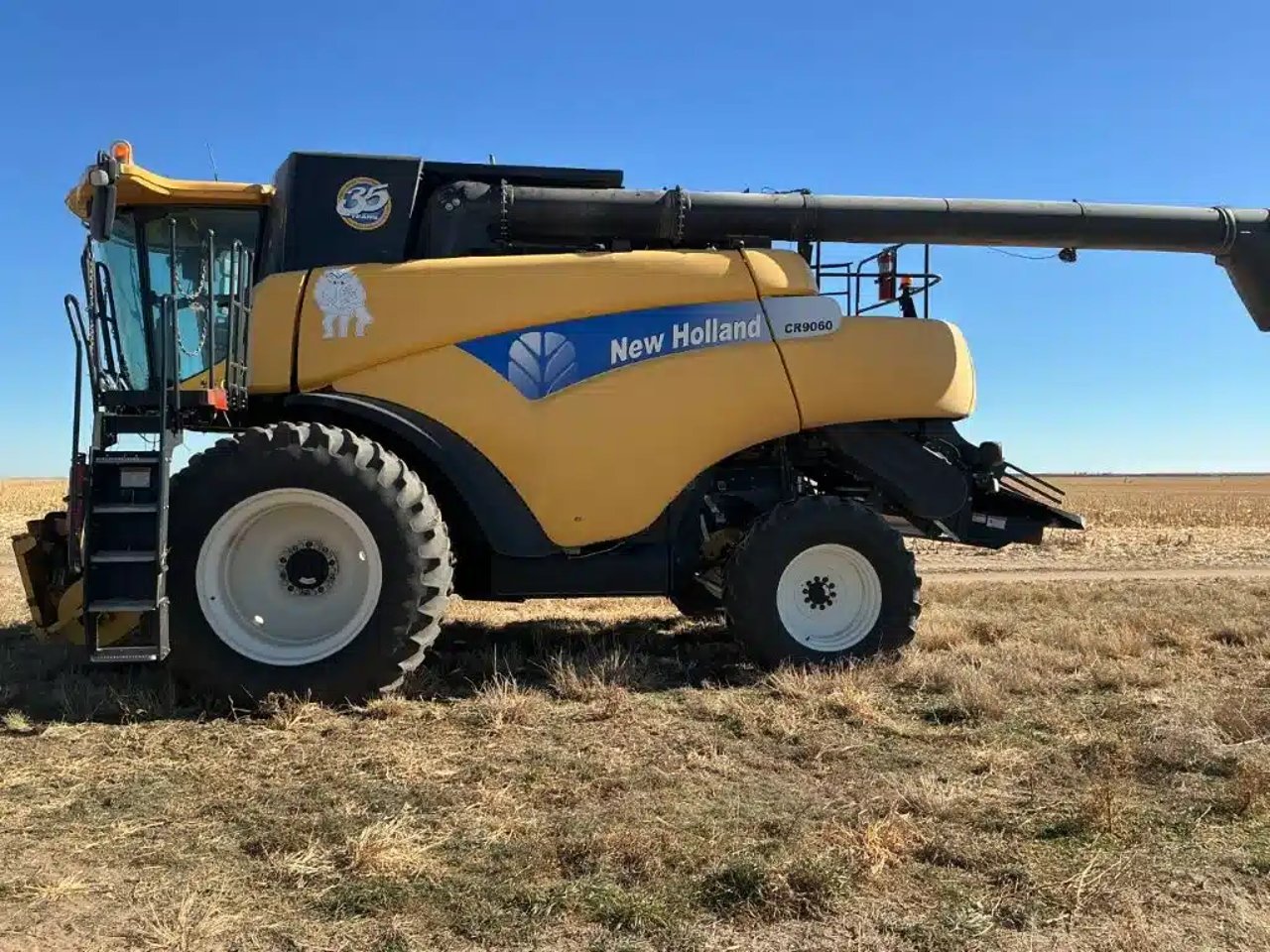 2010 New Holland CR9060 Batteuse