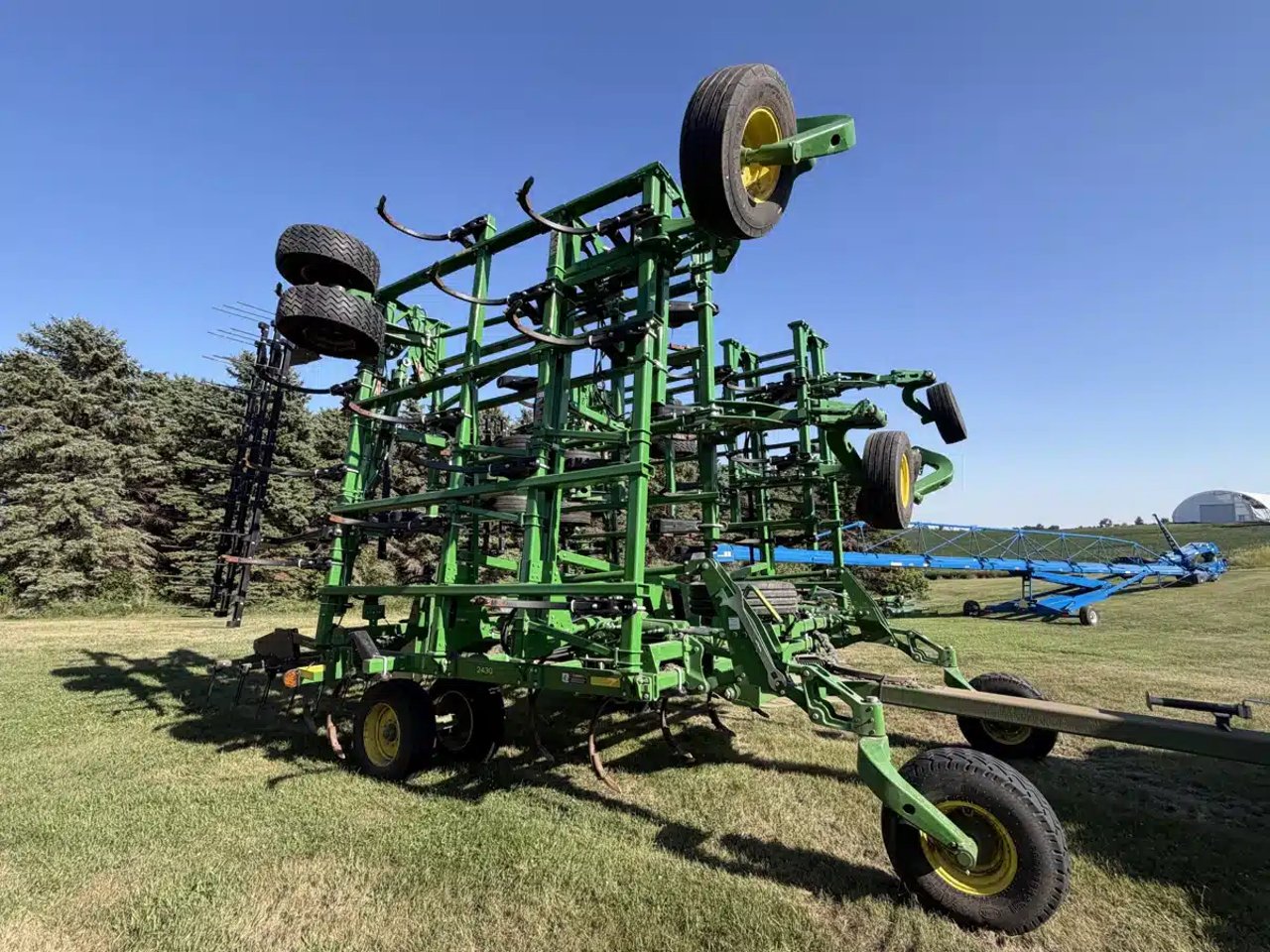 2026 John Deere 2430 Cultivateur Sous-soleur