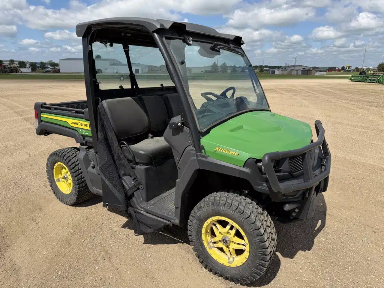 2023 John Deere XUV 835M Véhicule utilitaire