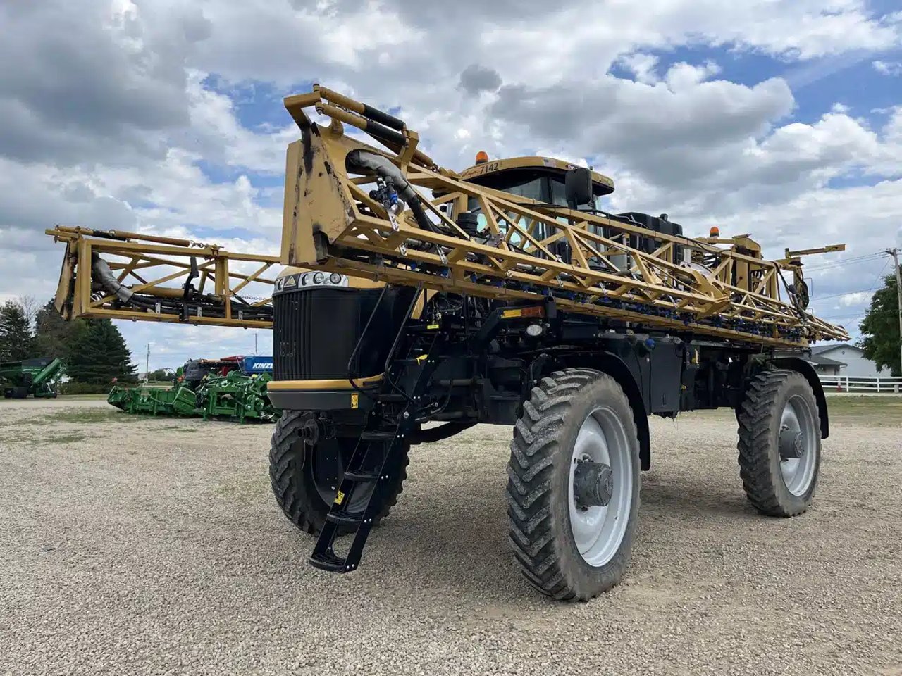 2017 RoGator RG1100B épandeur à engrais