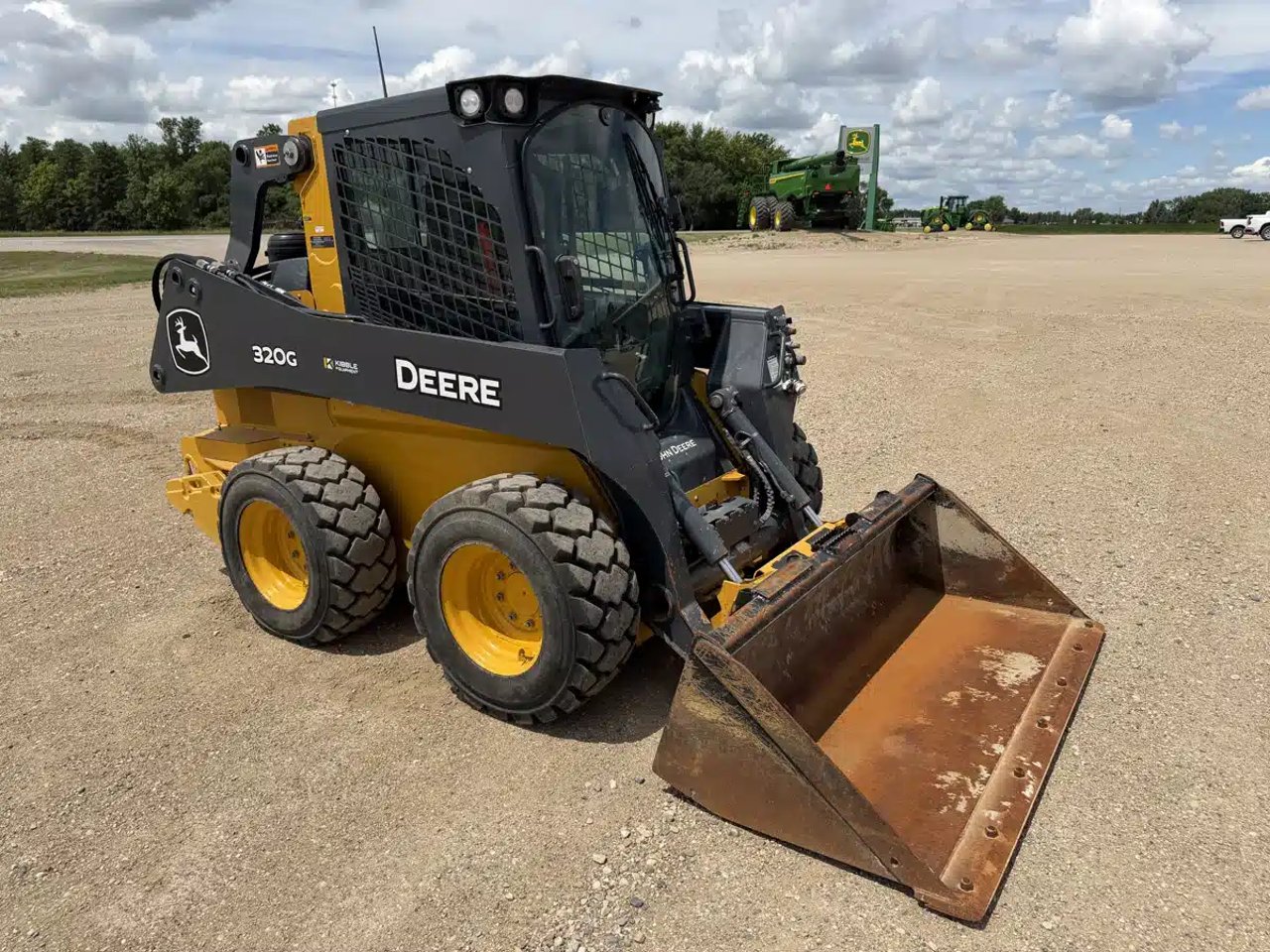 2024 John Deere 320G chargeuse à direction à glissement