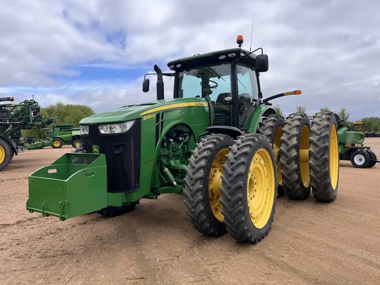 2012 John Deere 8335R Tracteur