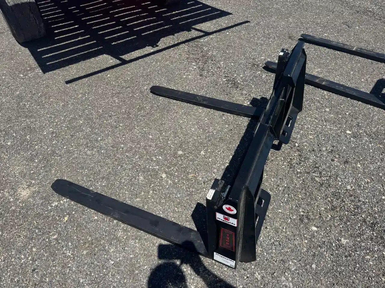 2026 Mapleside MFG 55JDQAPF-48 Fourche à palette