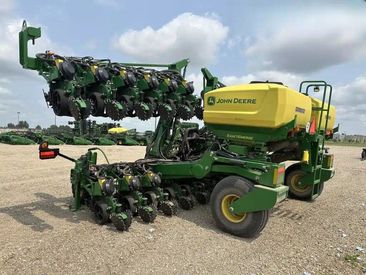 2024 John Deere DR24 Planteur