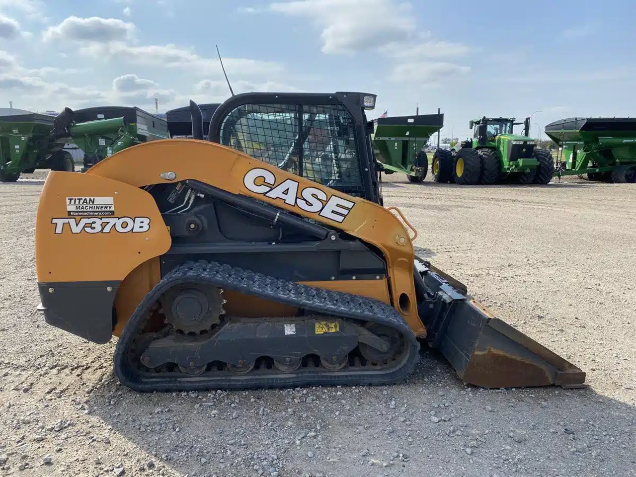 2021 Case TV370B Chargeur sur chenilles