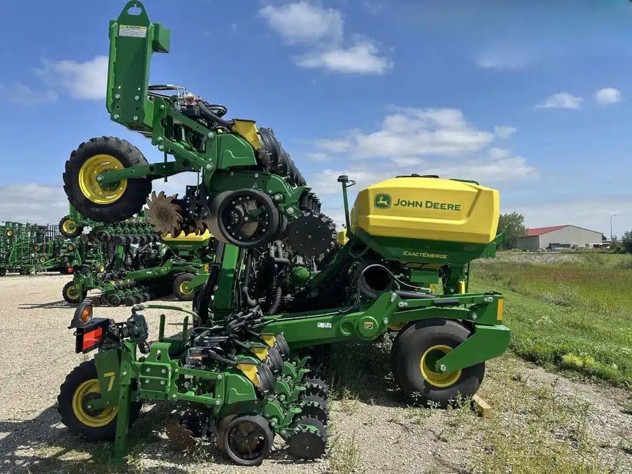 2025 John Deere DR24 Planteur