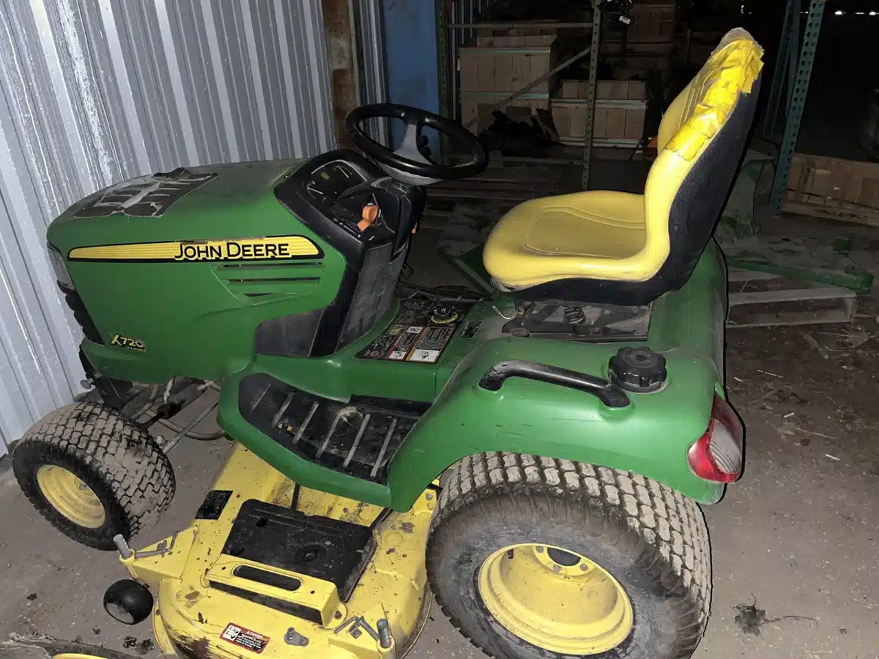 2009 John Deere X720 Tracteur à pelouse