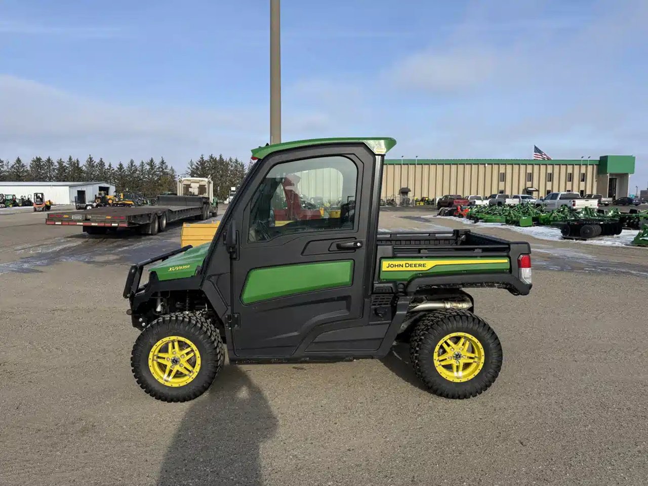 2023 John Deere XUV 835R Véhicule utilitaire