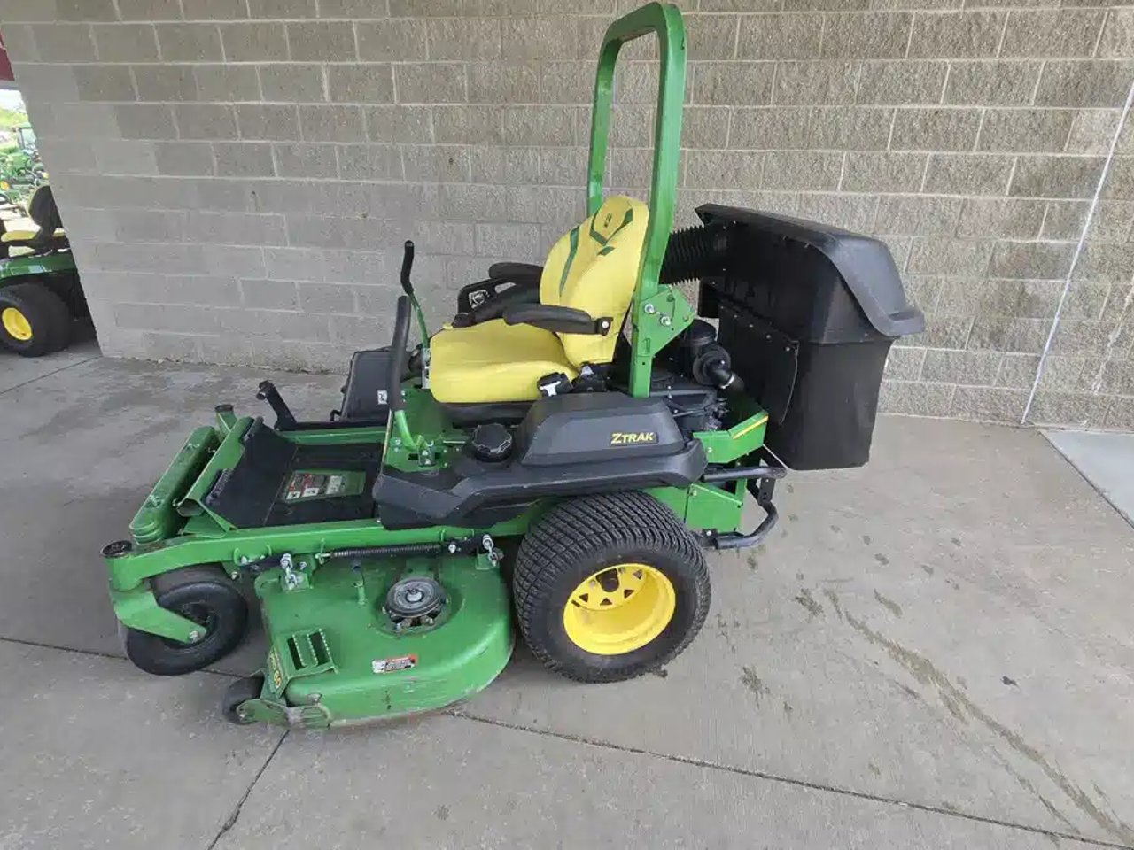 2022 John Deere Z740R Tondeuse à rayon de braquage zéro