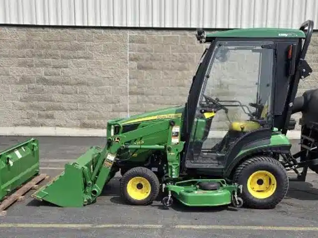 2014 John Deere 1025R Tracteur