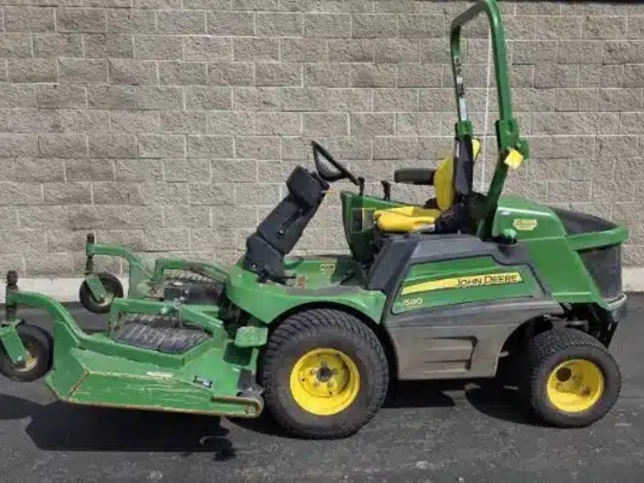 2016 John Deere 1580 Tondeuse frontale