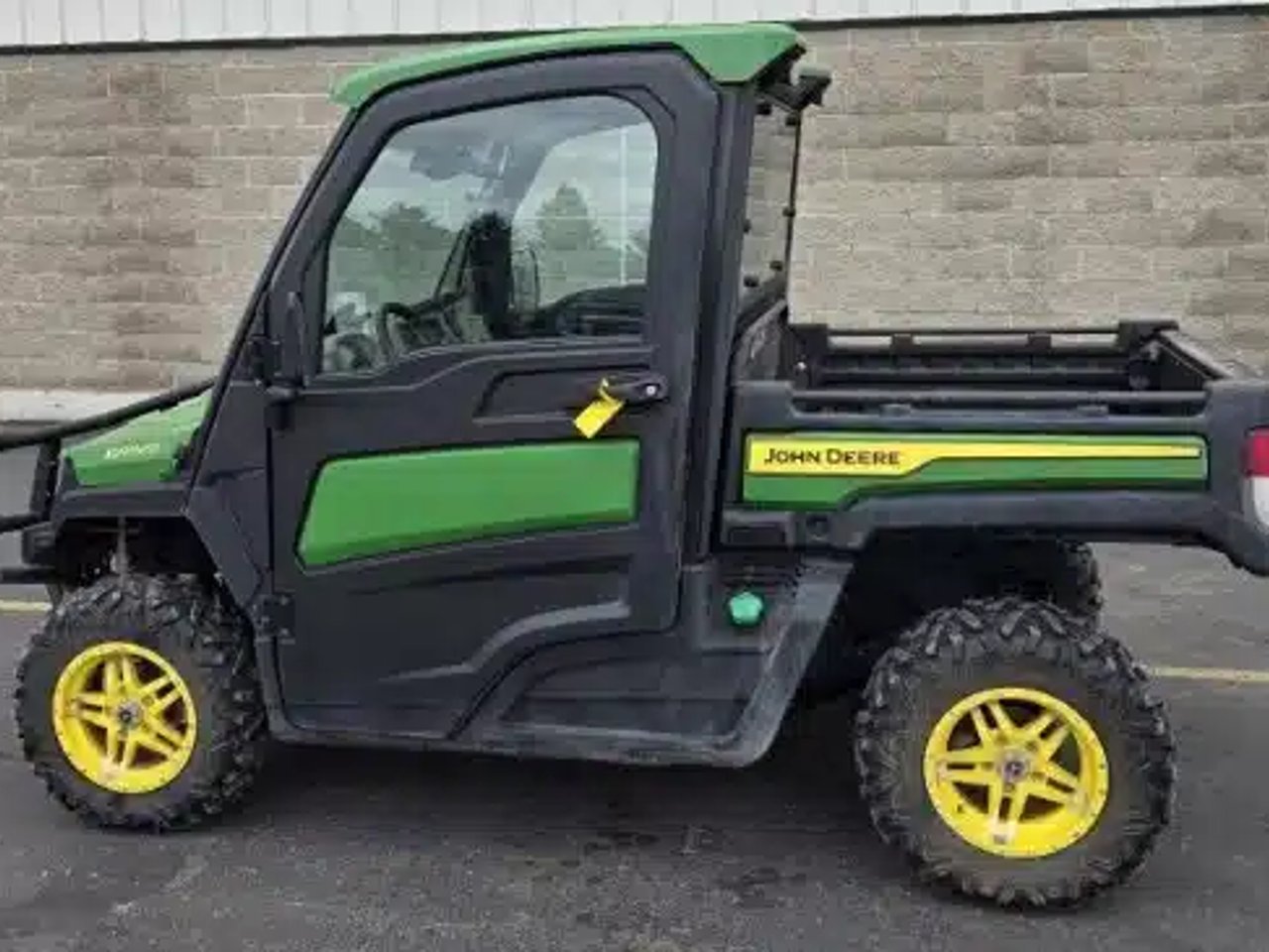 2022 John Deere XUV865R Diesel Premium Cab Véhicule utilitaire
