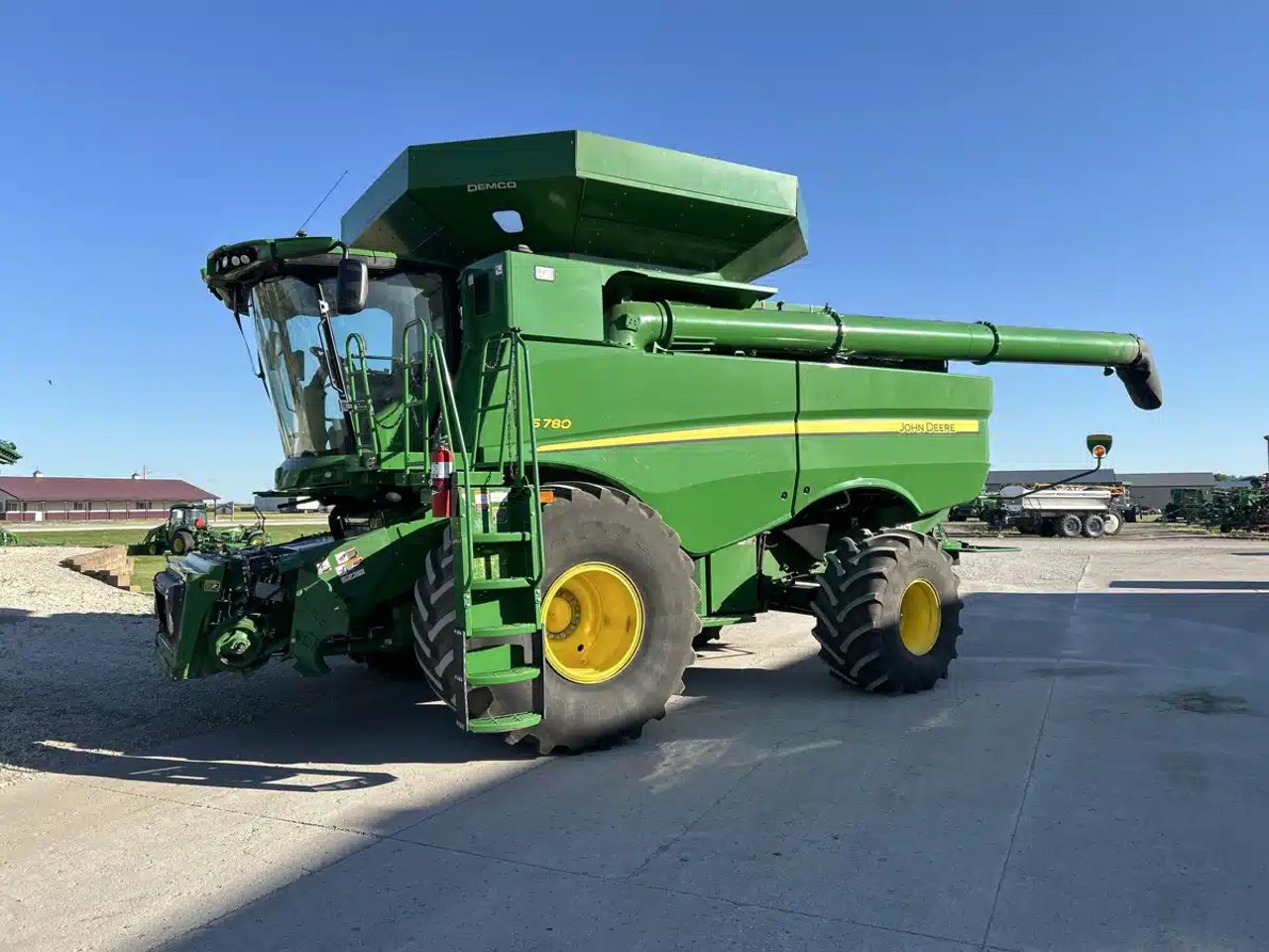 2021 John Deere S780 Batteuse