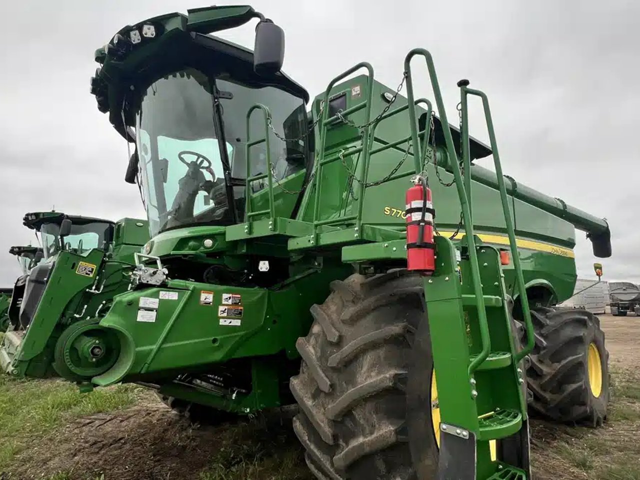 2024 John Deere S770 Batteuse