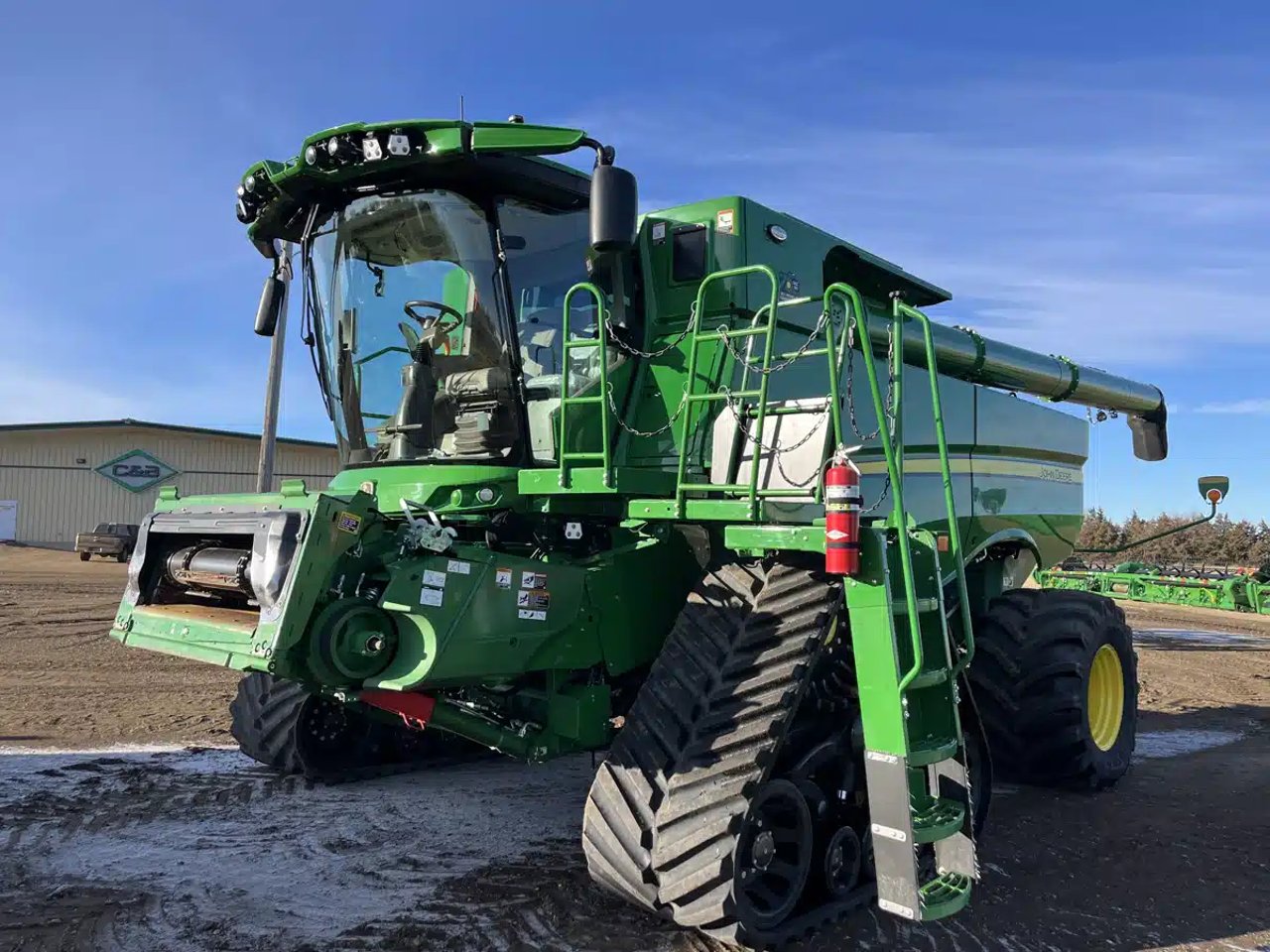 2022 John Deere S780 Batteuse