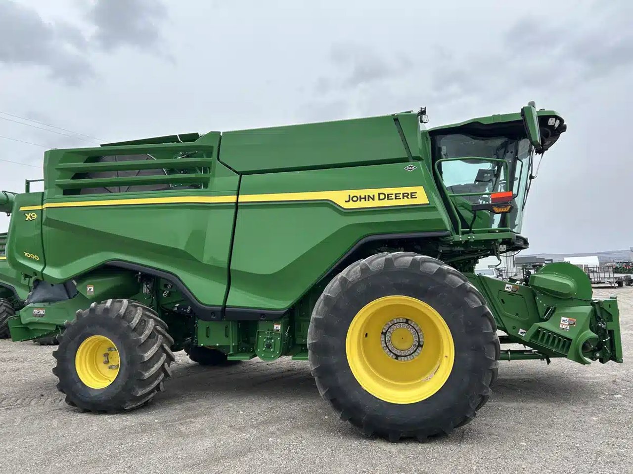 2024 John Deere X9 1000 Batteuse