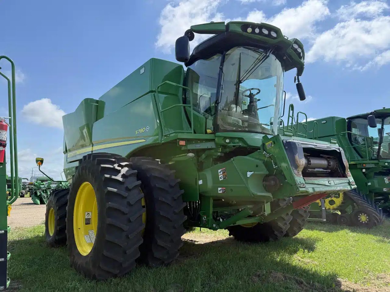 2021 John Deere S780 Batteuse