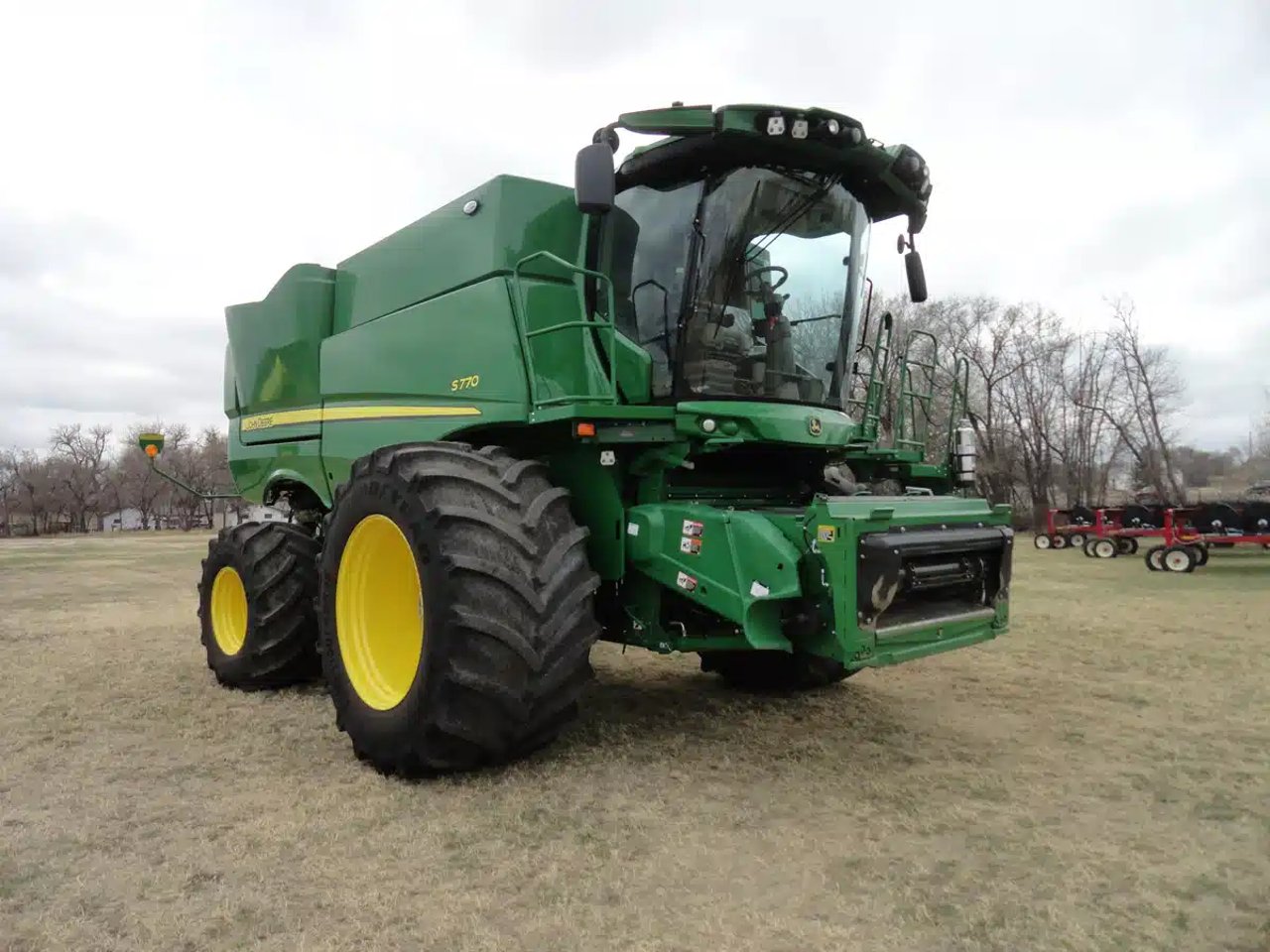 2024 John Deere S770 Batteuse