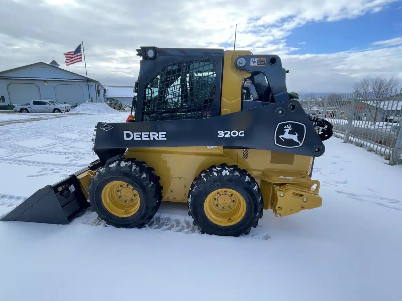 2024 John Deere 320G chargeuse à direction à glissement