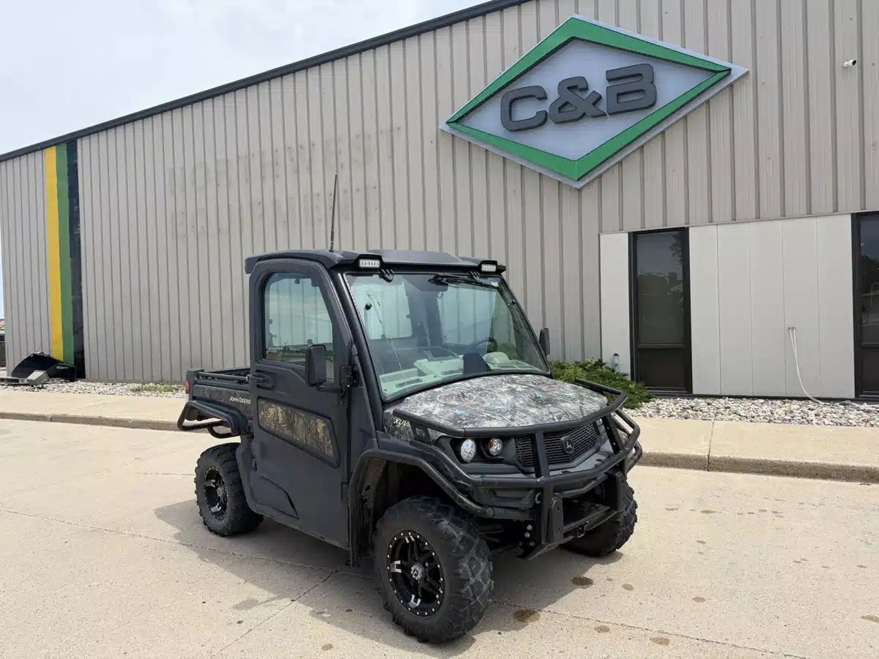 2021 John Deere XUV 835R Véhicule utilitaire