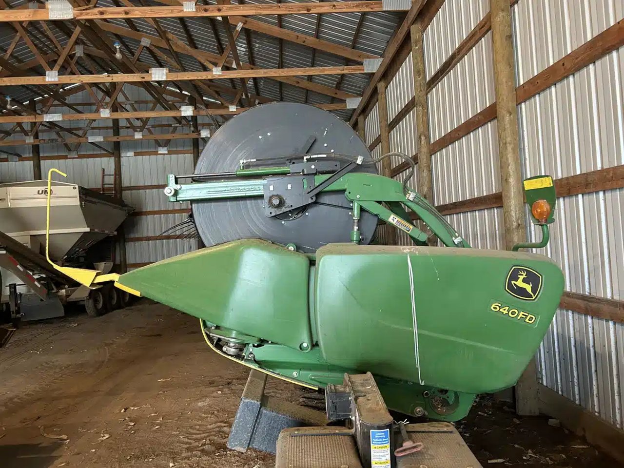2013 John Deere 640FD Nez - Toile/Tapis