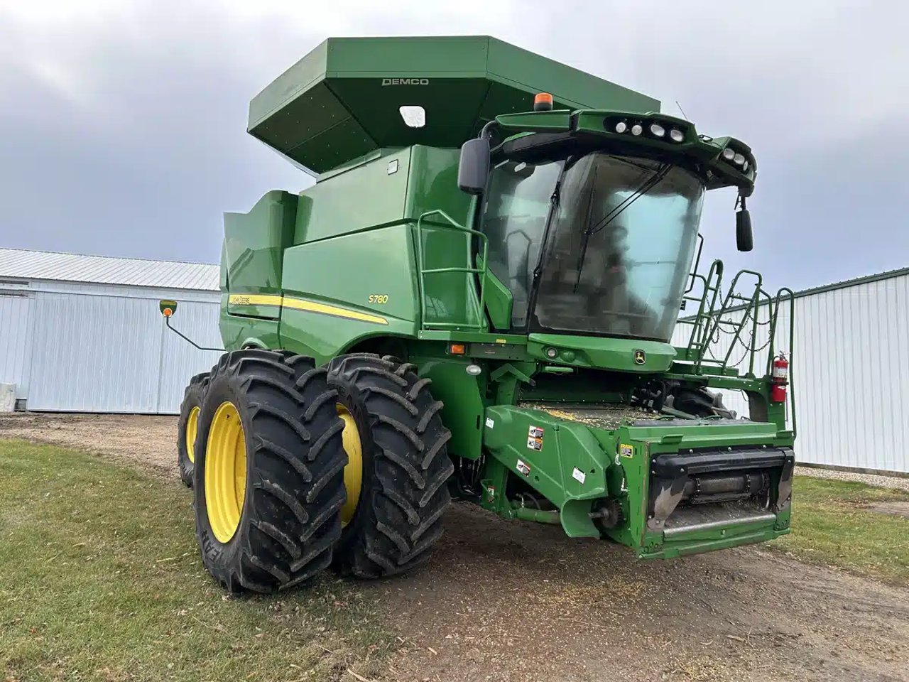 2020 John Deere S780 Batteuse