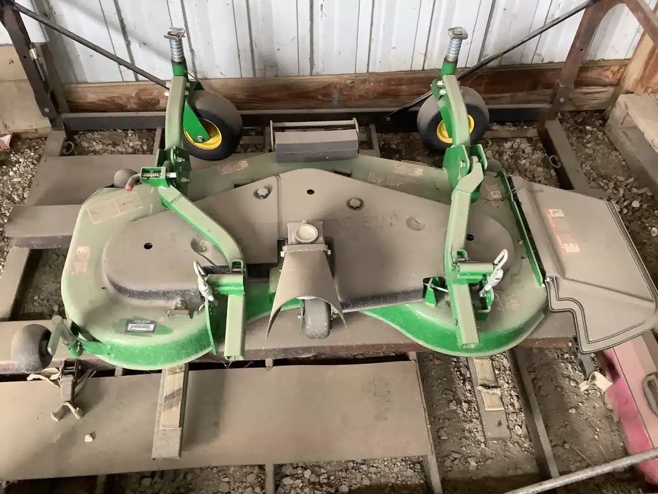 2022 John Deere 60" Front Mower Deck Accessoires