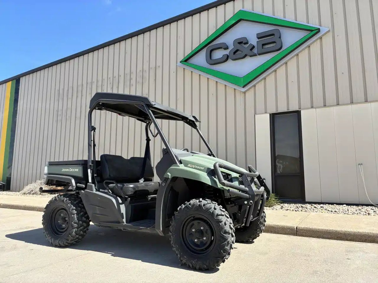 2023 John Deere XUV 590M VTT