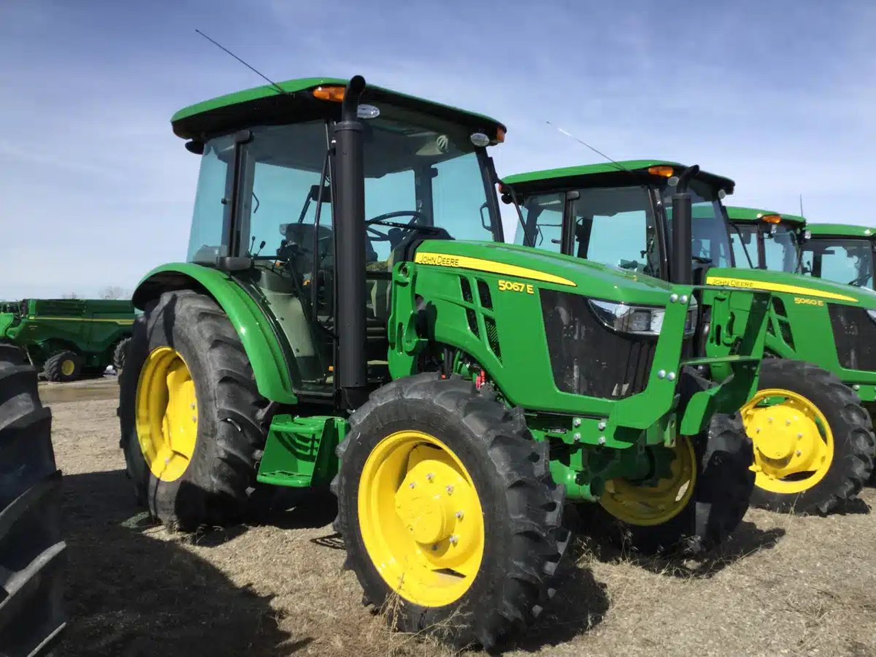 John Deere 5067E Tracteur