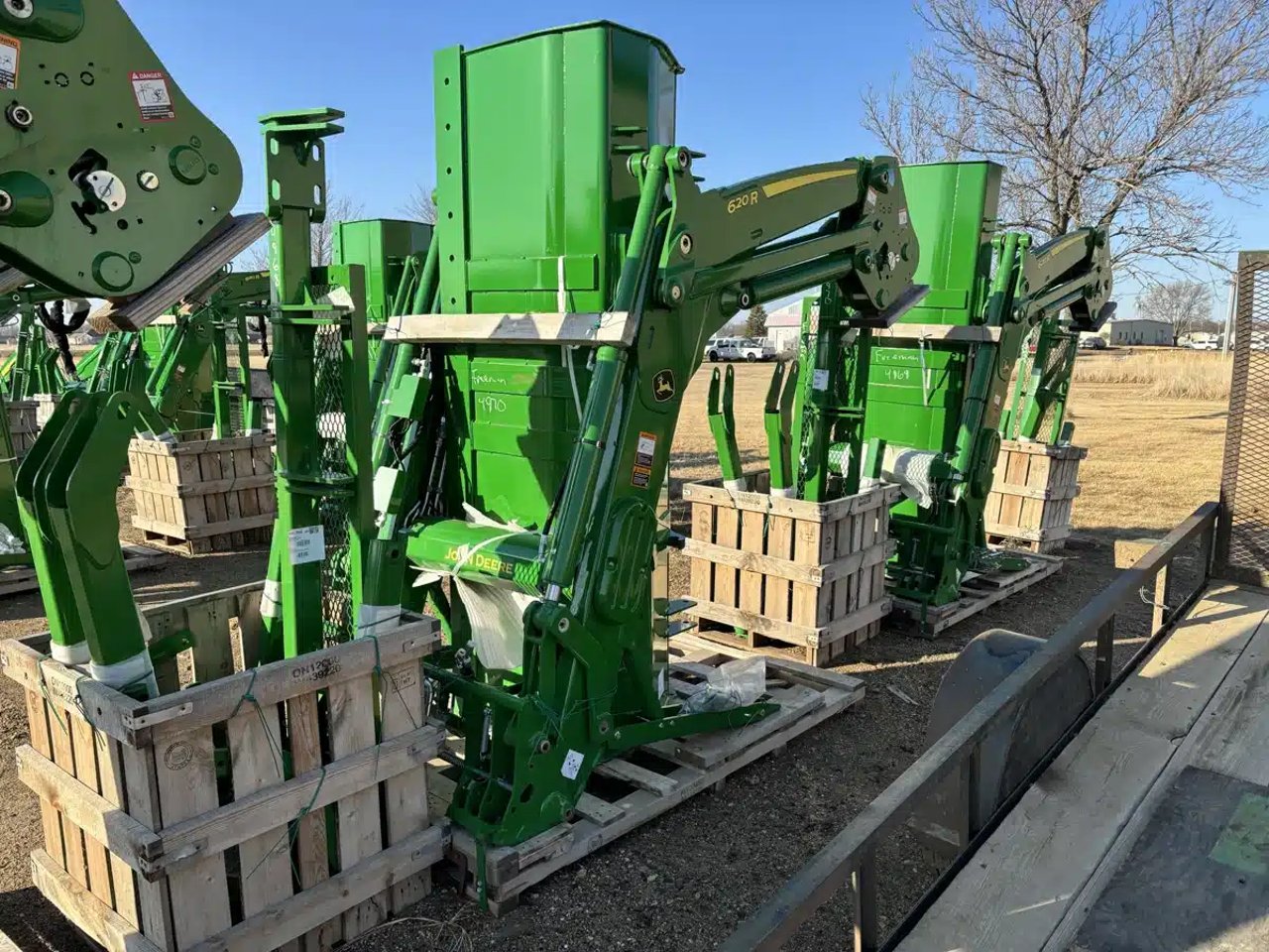 2024 John Deere 620R chargeur frontal