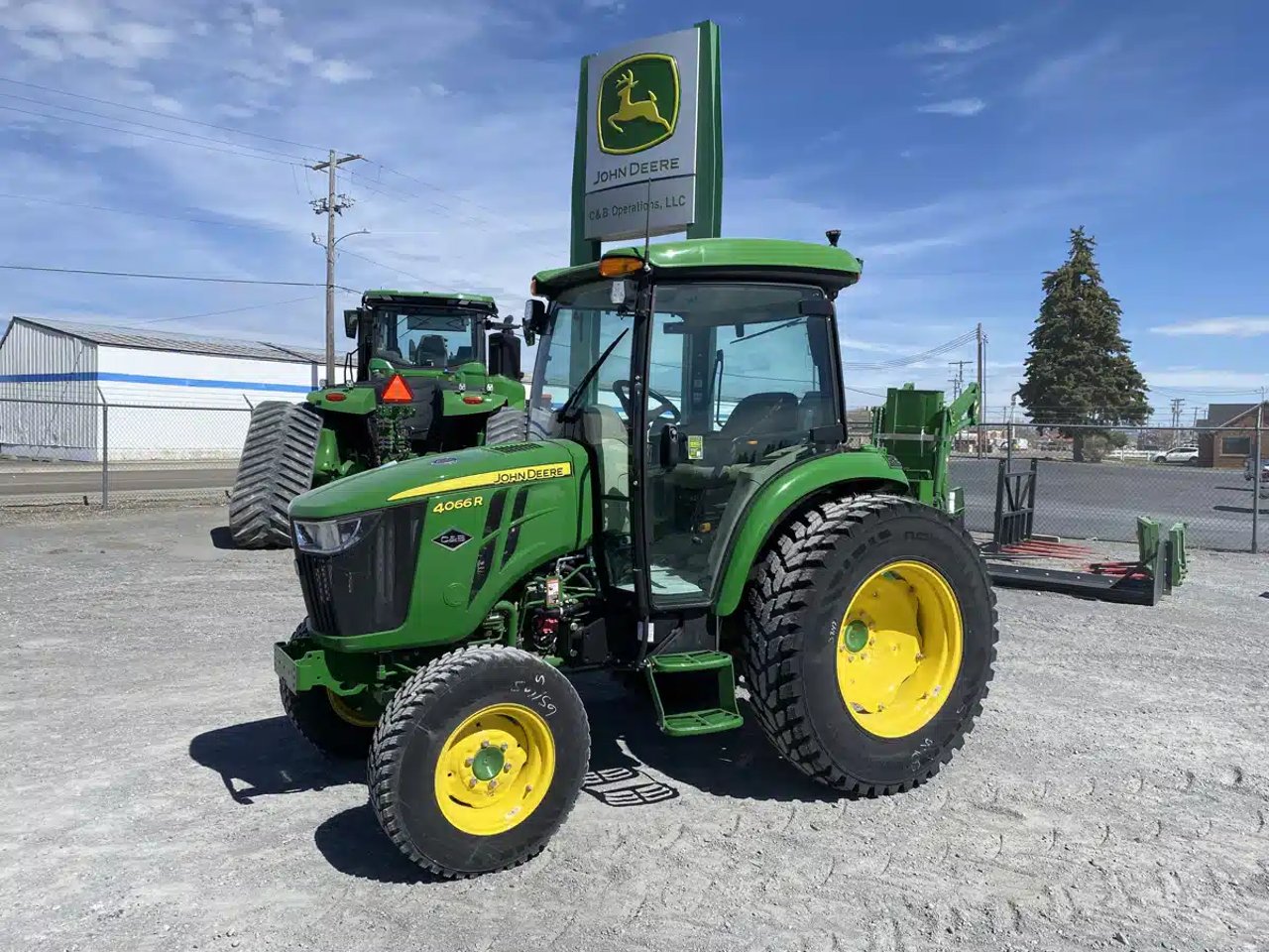 John Deere 4066R Tracteur