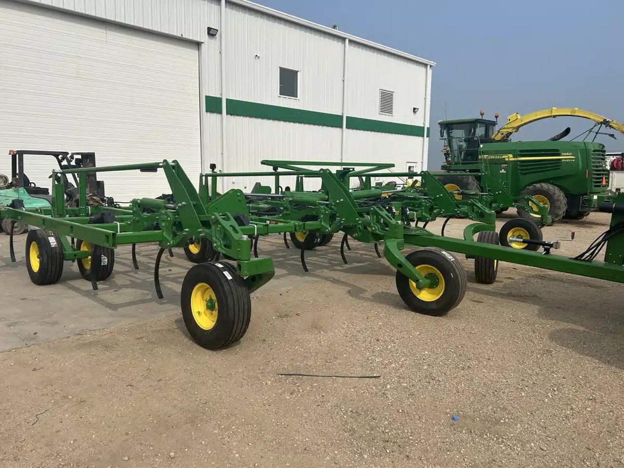2025 John Deere 2430 Cultivateur Sous-soleur