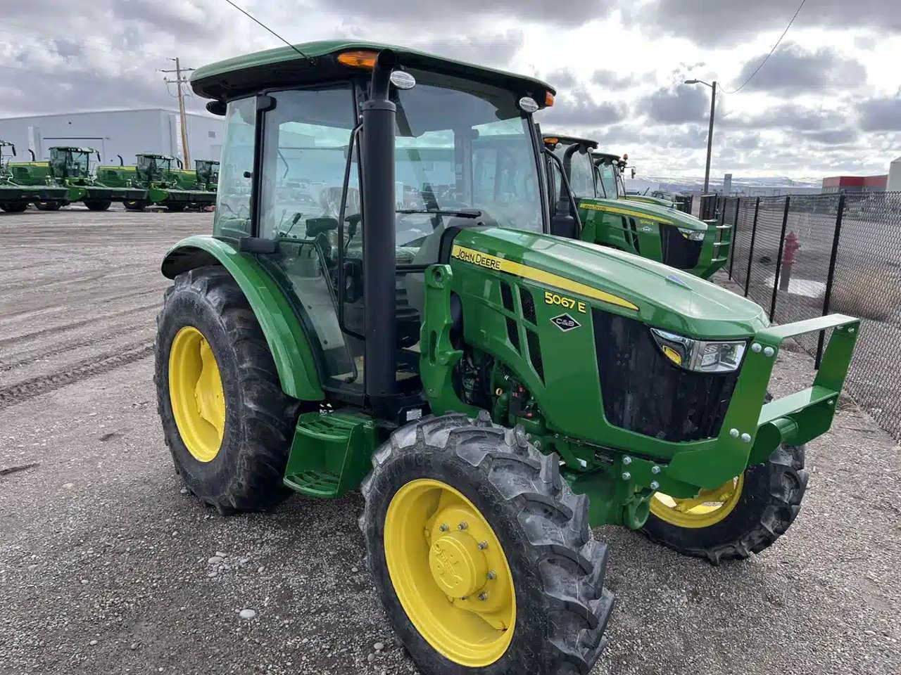 John Deere 5067E Tracteur