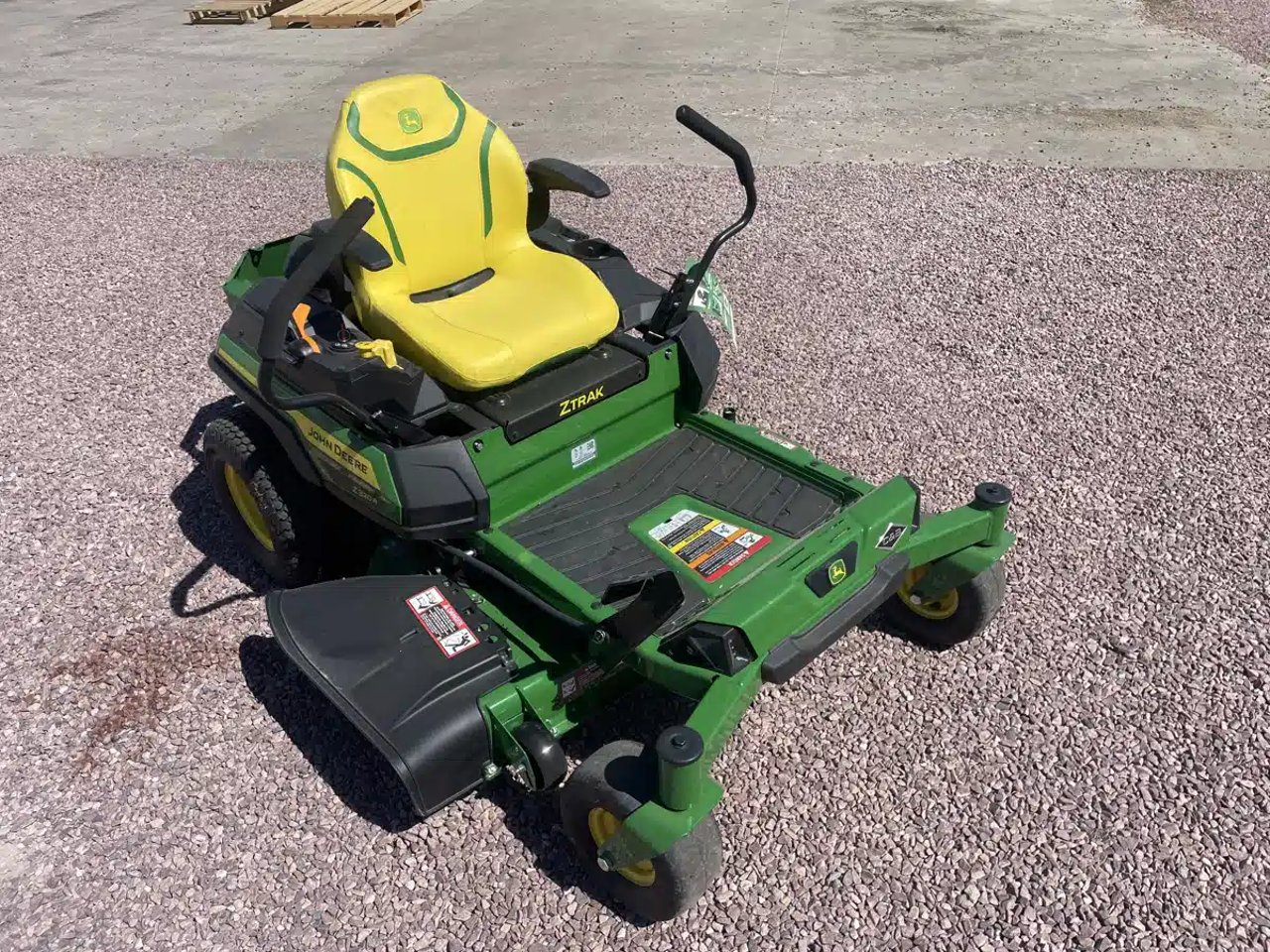 2026 John Deere Z320R Tondeuse à rayon de braquage zéro
