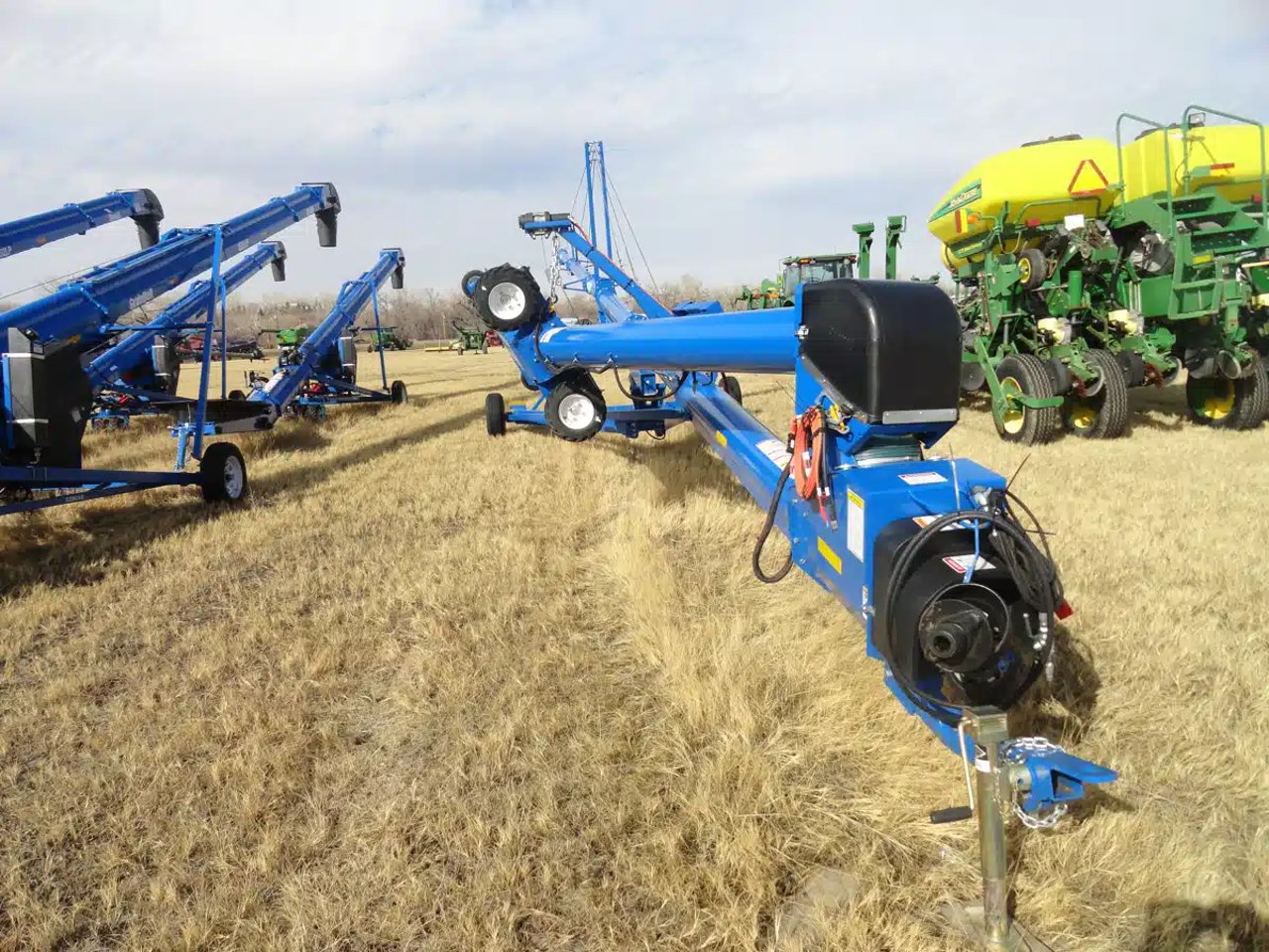 2024 Brandt 1080HP Swing Auger Vis à grain
