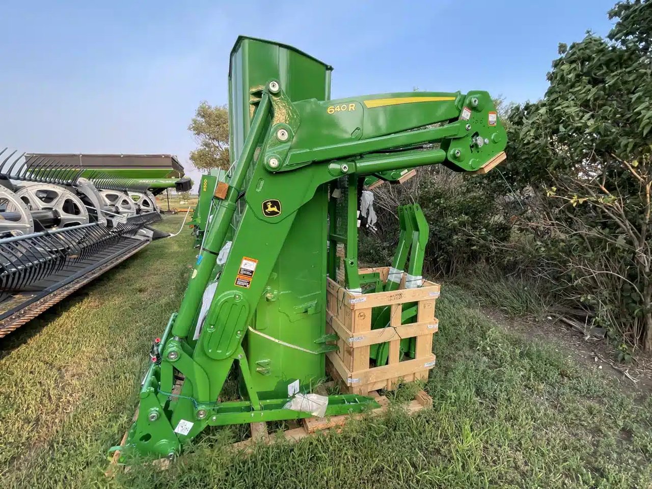 2026 John Deere 640R chargeur frontal