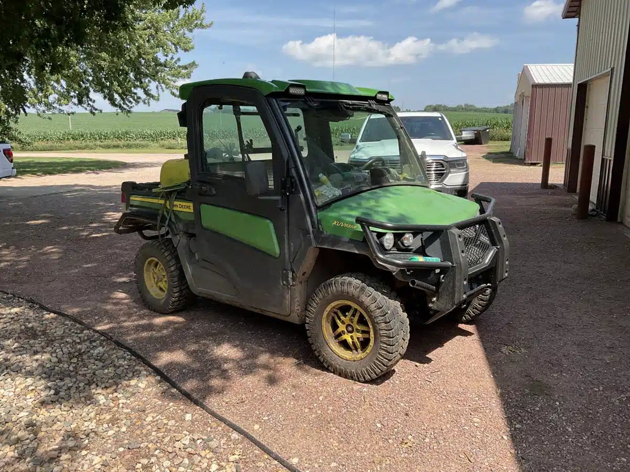 2023 John Deere XUV 835R Véhicule utilitaire