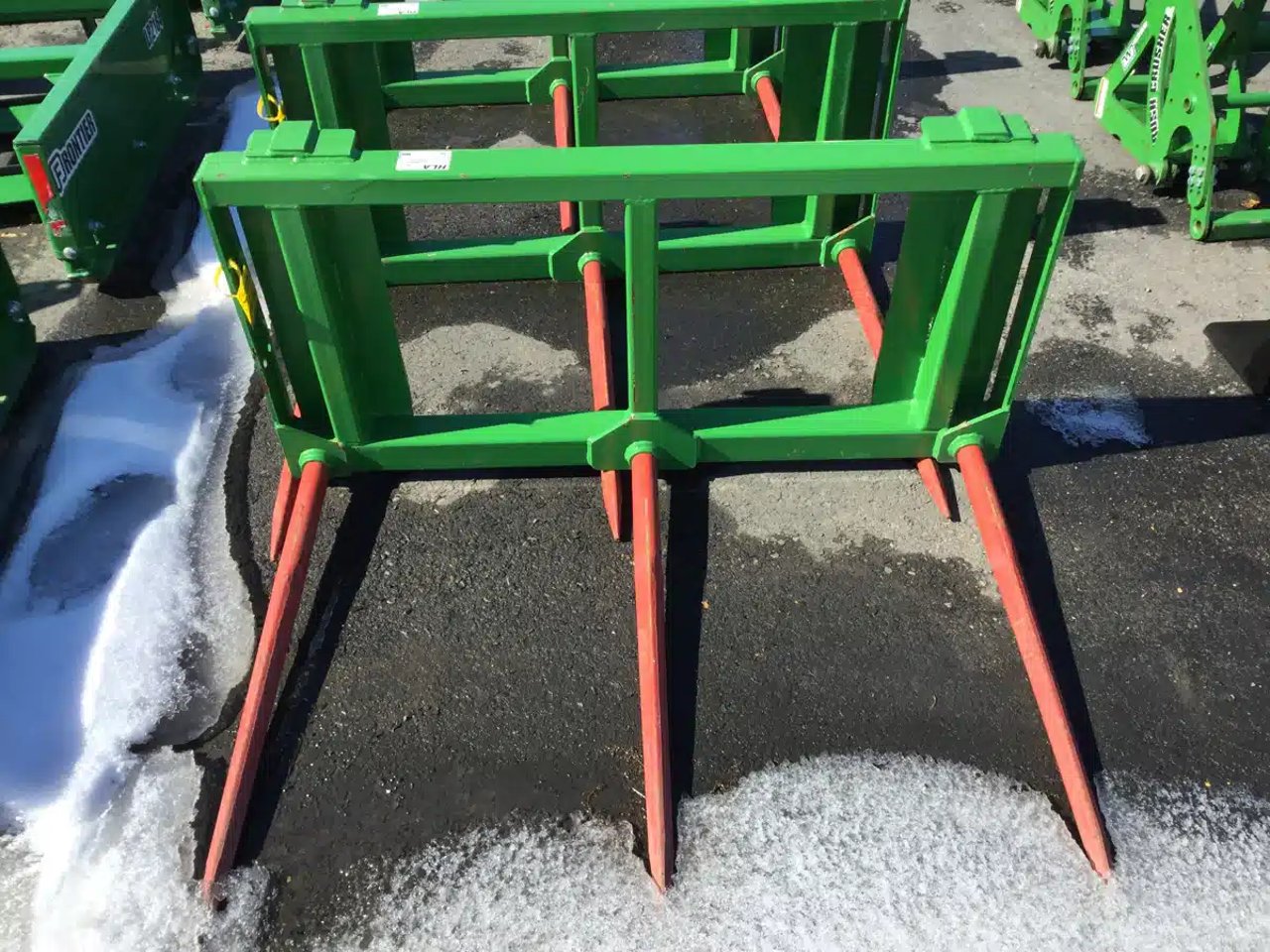 HLA Attachments 50" Bale Spear Pic à Balle