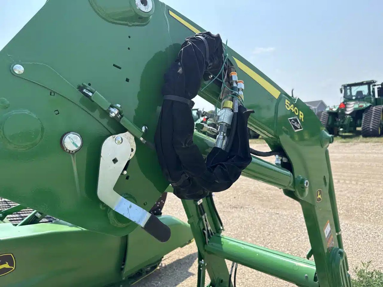 2022 John Deere 540R chargeur frontal