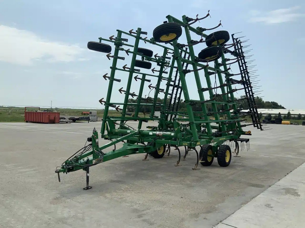 2012 John Deere 2210 Cultivateur