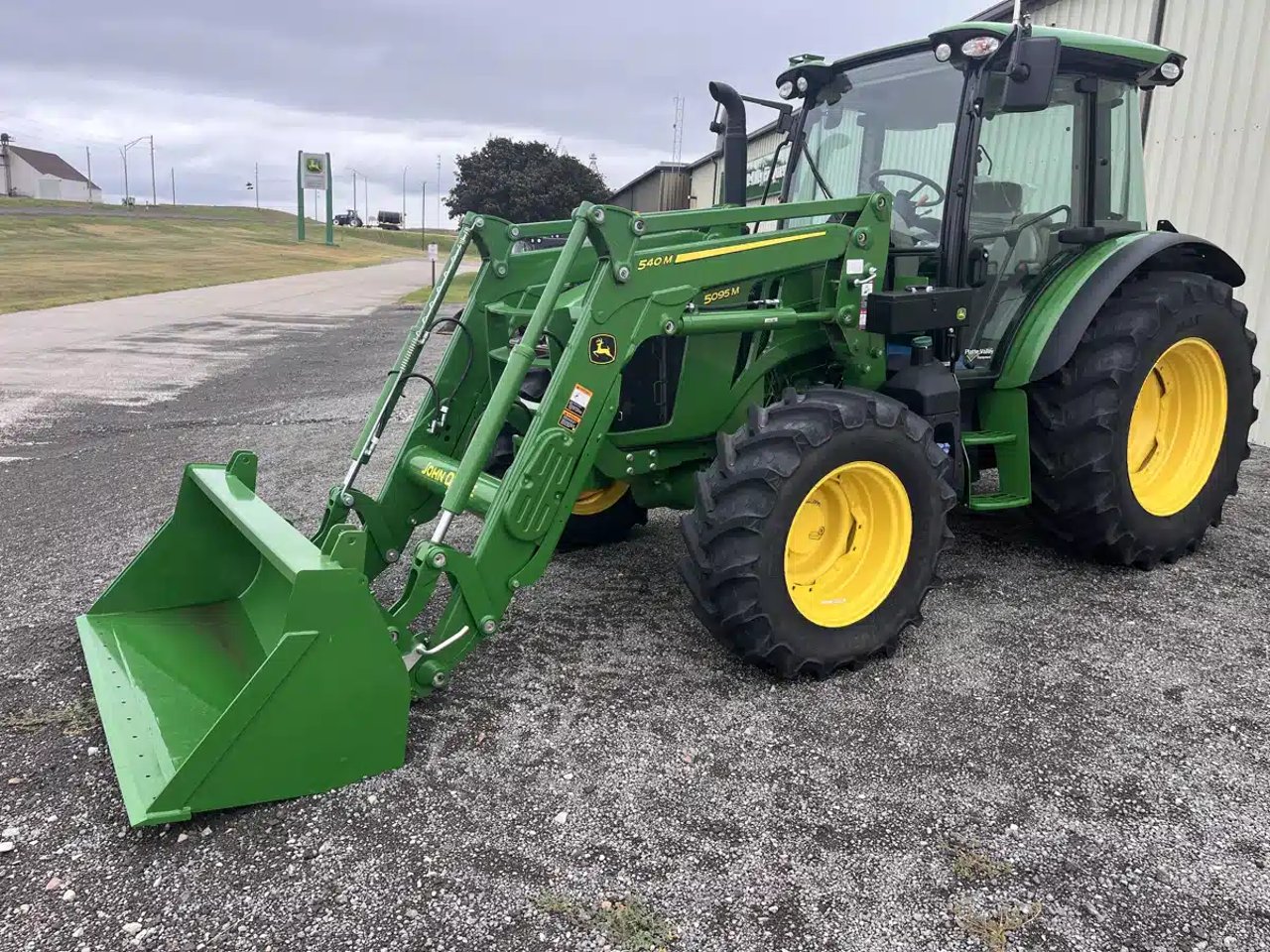 2024 John Deere 5095M Tracteur