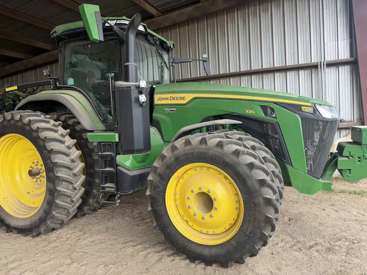 2025 John Deere 8R 230 Tracteur