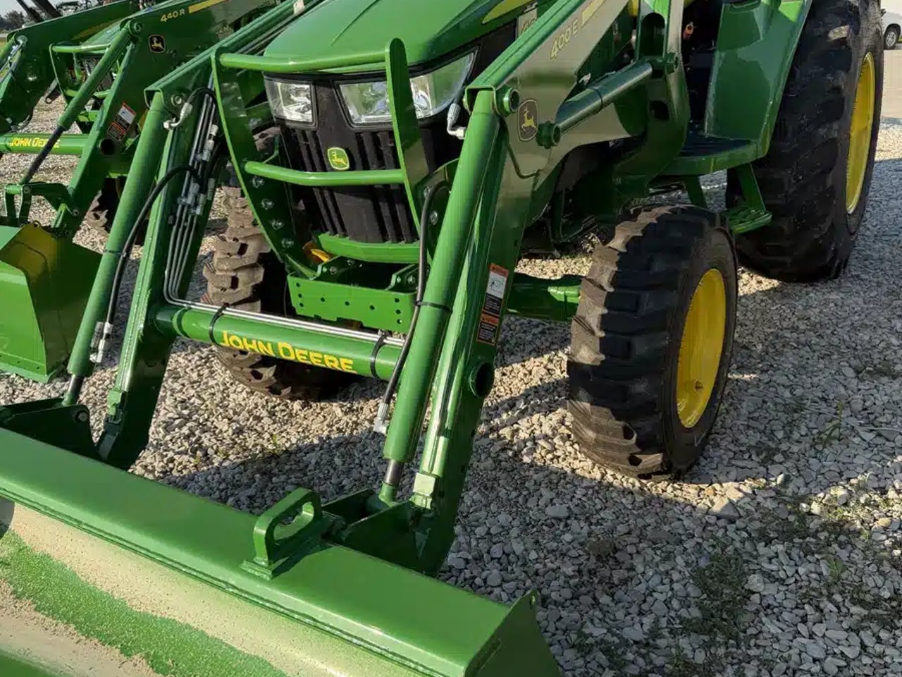 2026 John Deere 4052R Tracteur