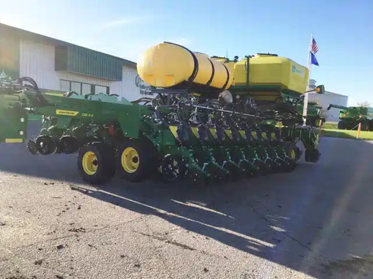 2023 John Deere DB44 Planteur